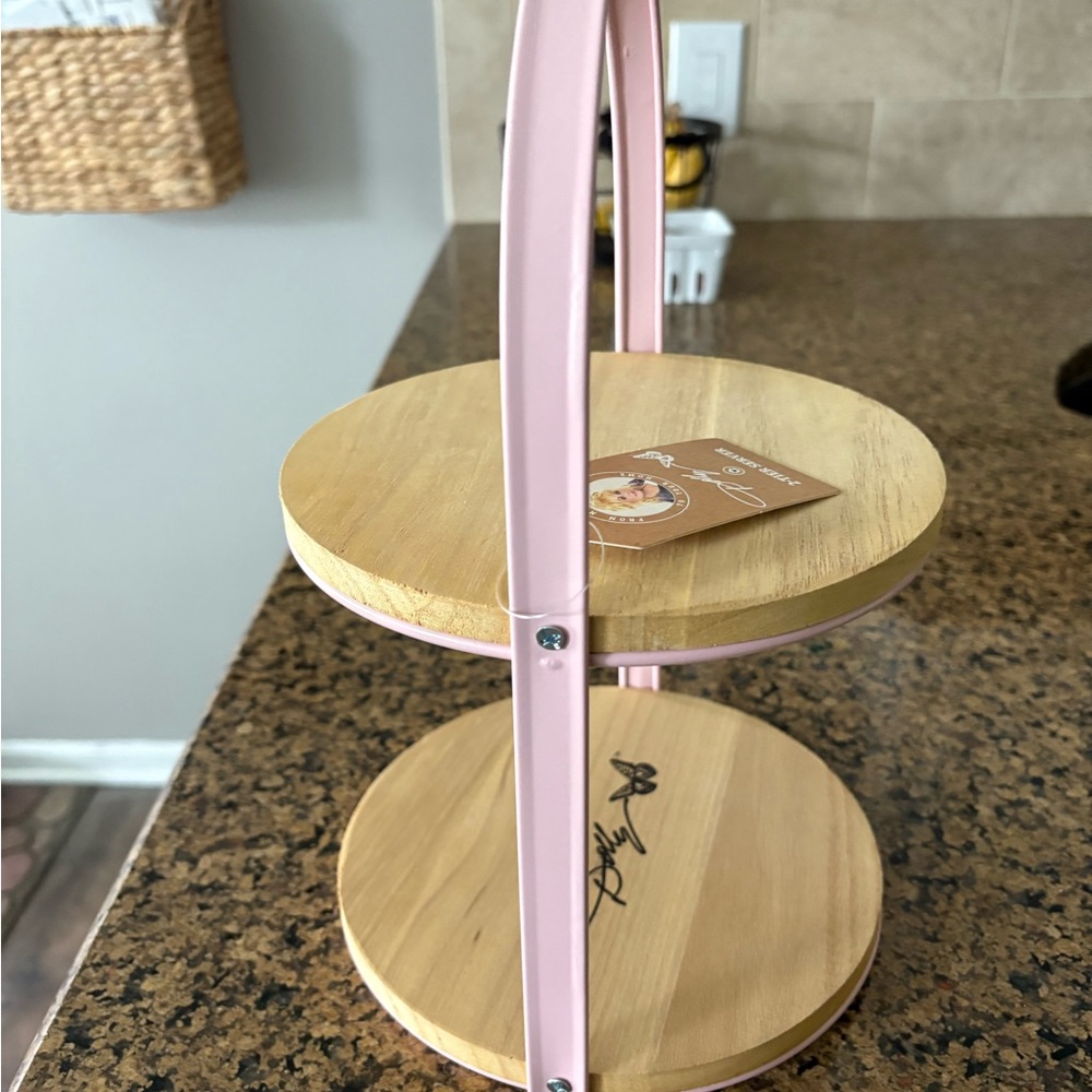 Limited edition Dolly Parton Pink Tiered Tray NWT - Picture 7 of 9
